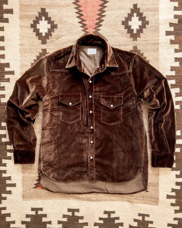 Men's Wingtip-Collar Shirts for a Classic TouchVelvet Pearlsnap Shirt - Chocolate Brown