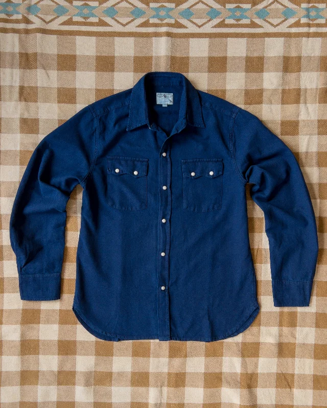 Comfortable Men's Flannel ShirtsIndigo Yarn-Dyed Sateen Pearlsnap Shirt