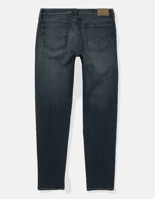 Men's Jeans with Embroidered LogosAE AirFlex+ Relaxed Slim Jean