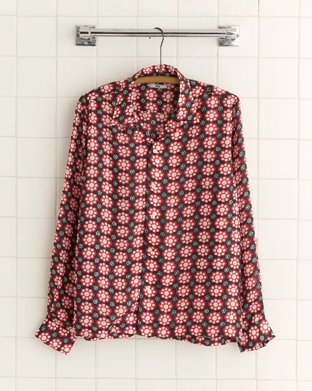 Men's Iron-Free Shirts for Wrinkle-Resistant WearPolka Fleur Long Sleeve Shirt