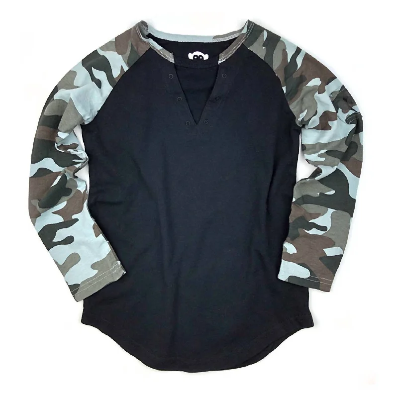 Men's Shirts with Hidden ButtonsBoys' Baseball Tee In Black & Camo