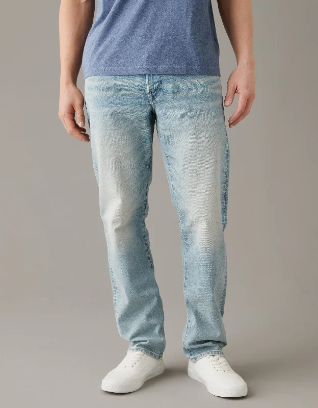 Fashion-Forward Men's JeansAE EasyFlex Original Straight Jean