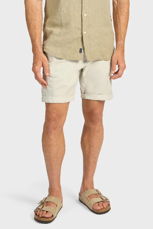 Men's High-Waisted Pants for a Retro StyleClubman Chino Short