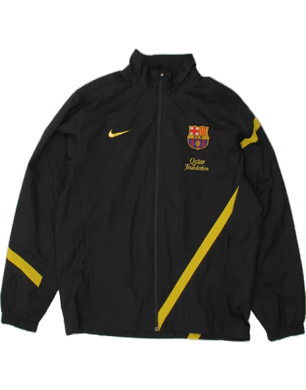 Men's Coats without LiningNIKE Mens FCB Graphic Rain Jacket UK 40 Large Grey Polyester Men's Coats without LiningNIKE Mens FCB Graphic Rain Jacket UK 40 Large Grey Polyester